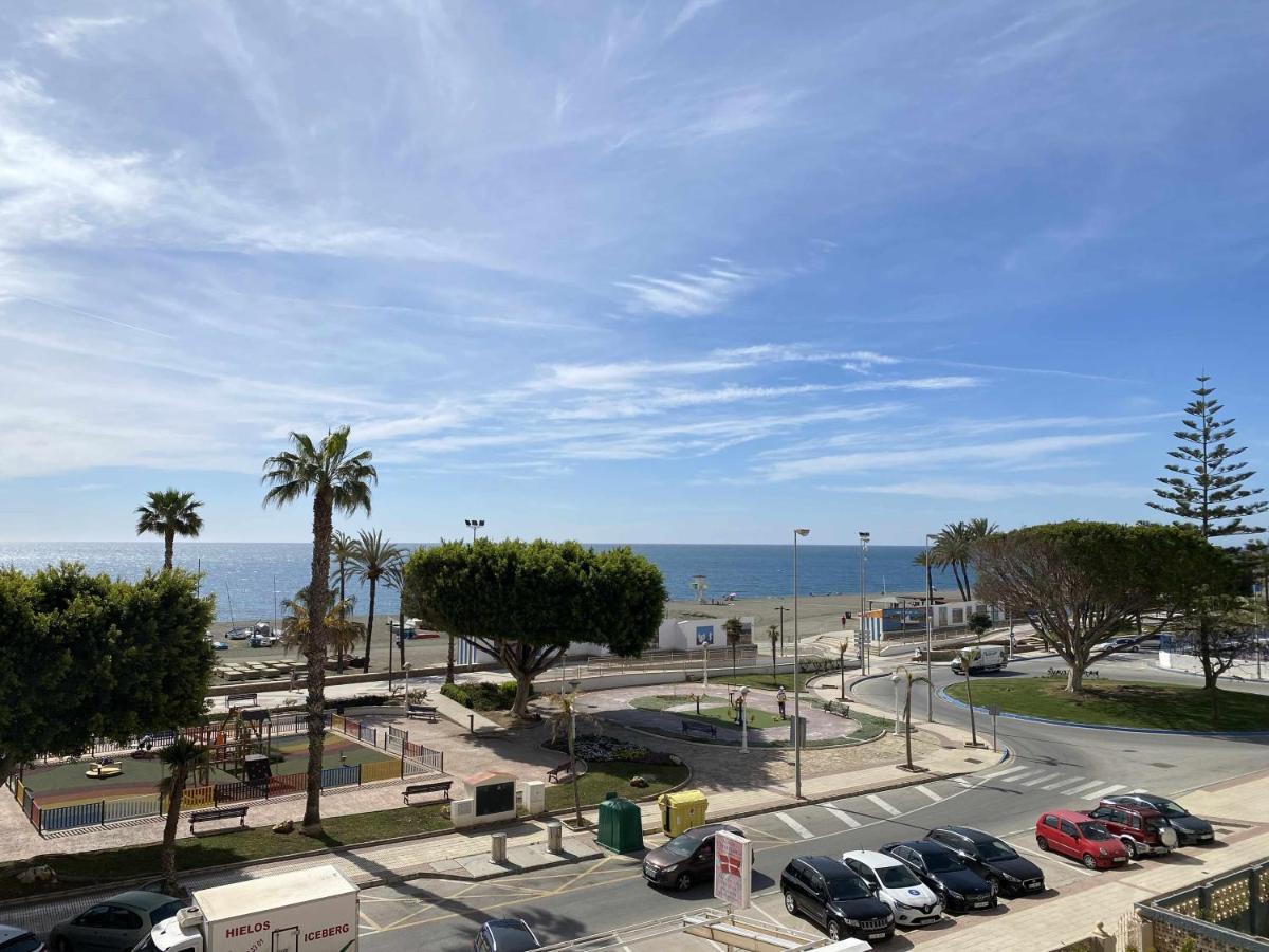 Apartamento 2 Habitaciones Frontal Al Mar 3 Torre Del Mar Exterior photo